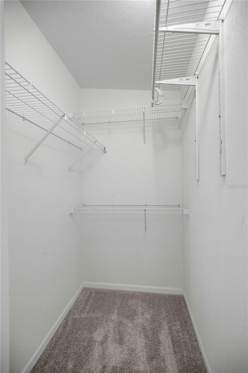 walk in closet