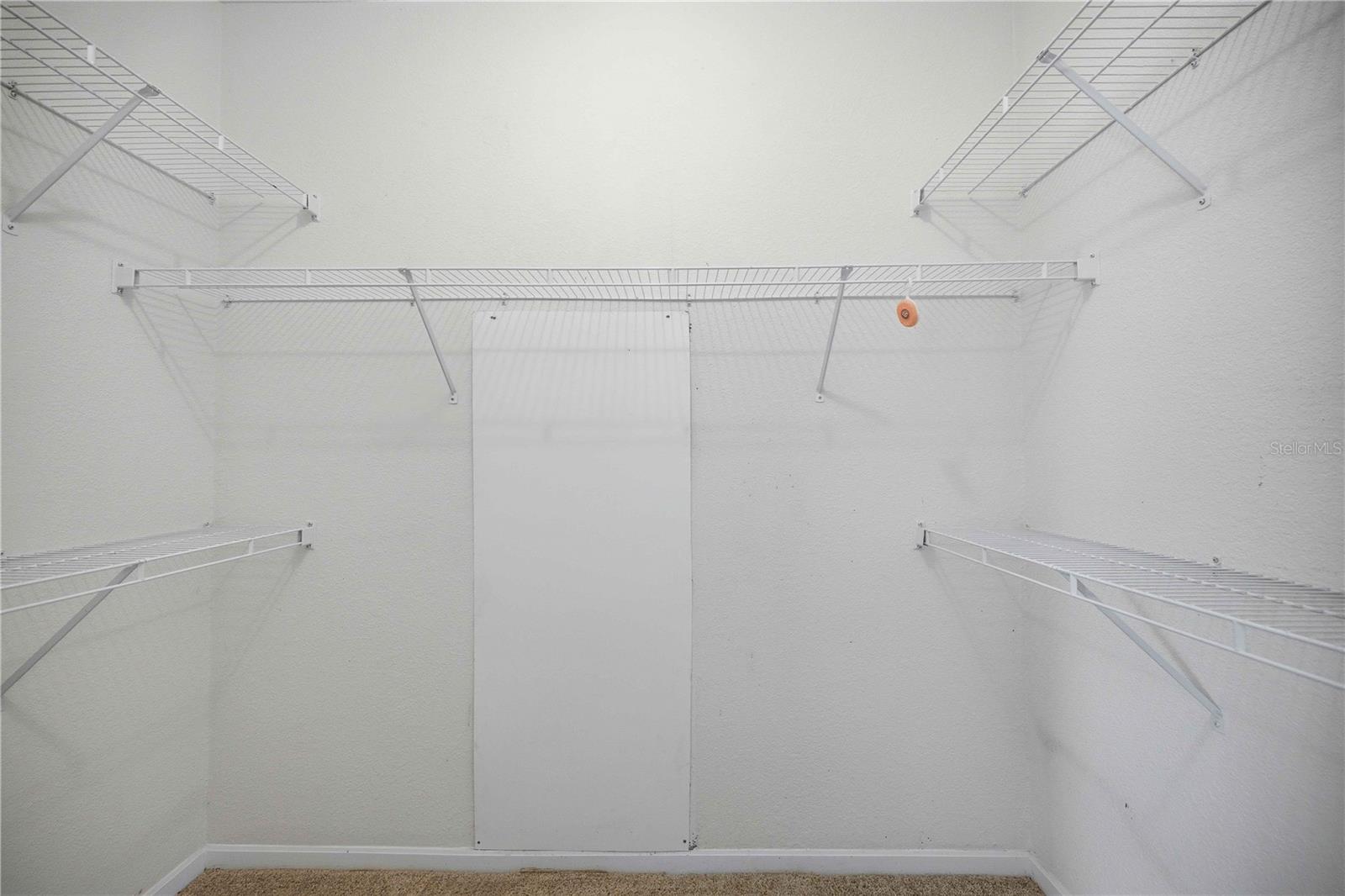 Walk in closet