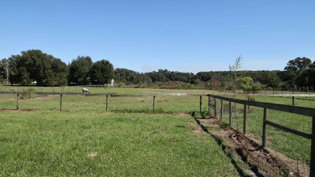 9238 FORT KING ROAD, Dade City, FL 33525