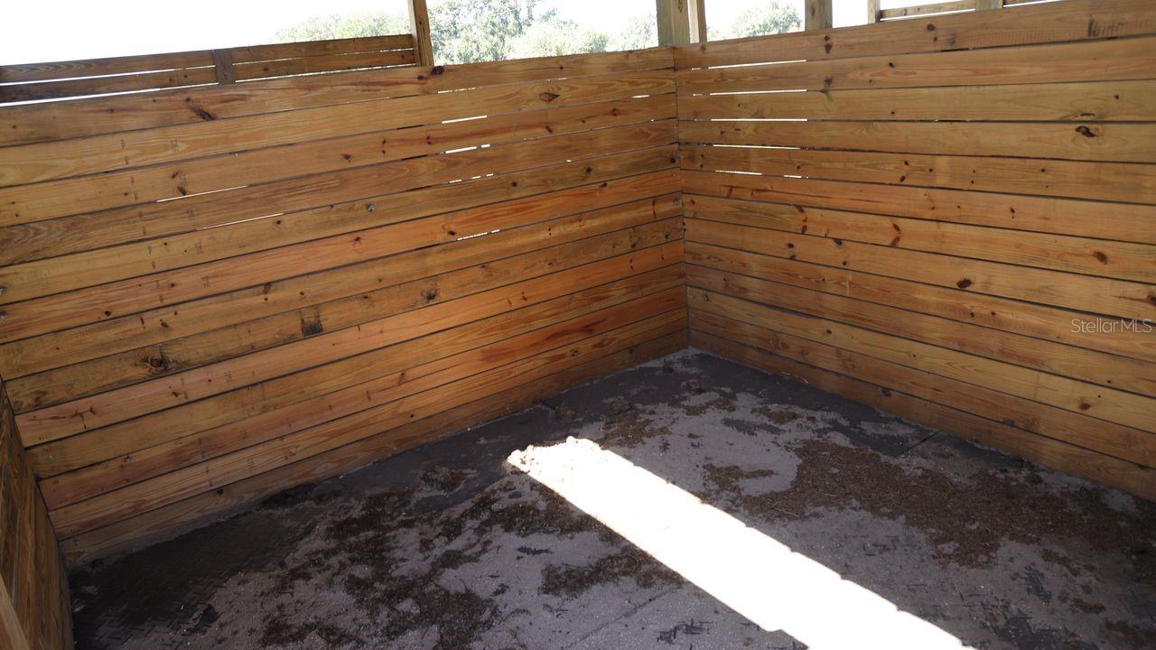 BARN 2