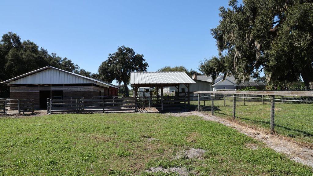 9238 FORT KING ROAD, Dade City, FL 33525