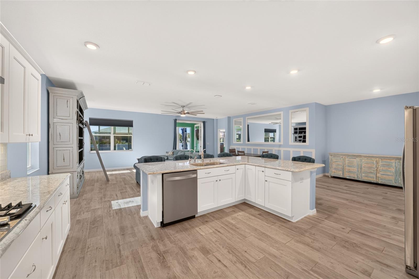 9064 SW 78TH STREET ROAD, Ocala, FL 34481