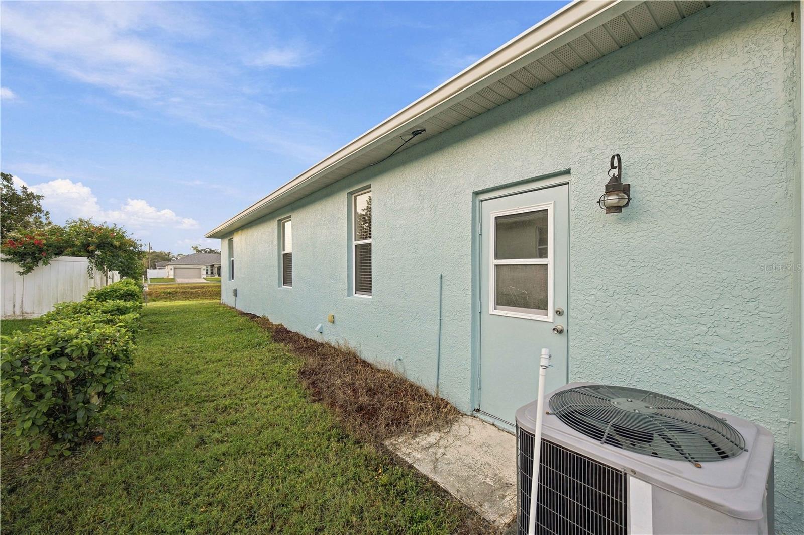 Side yard