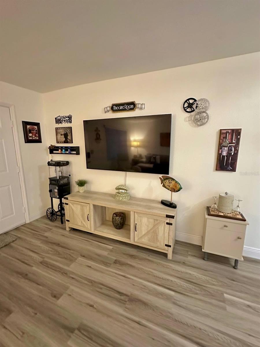 9209 TUDOR DRIVE, #C104, Tampa, FL 33615 9209 TUDOR DRIVE, #C104, Tampa, FL 33615