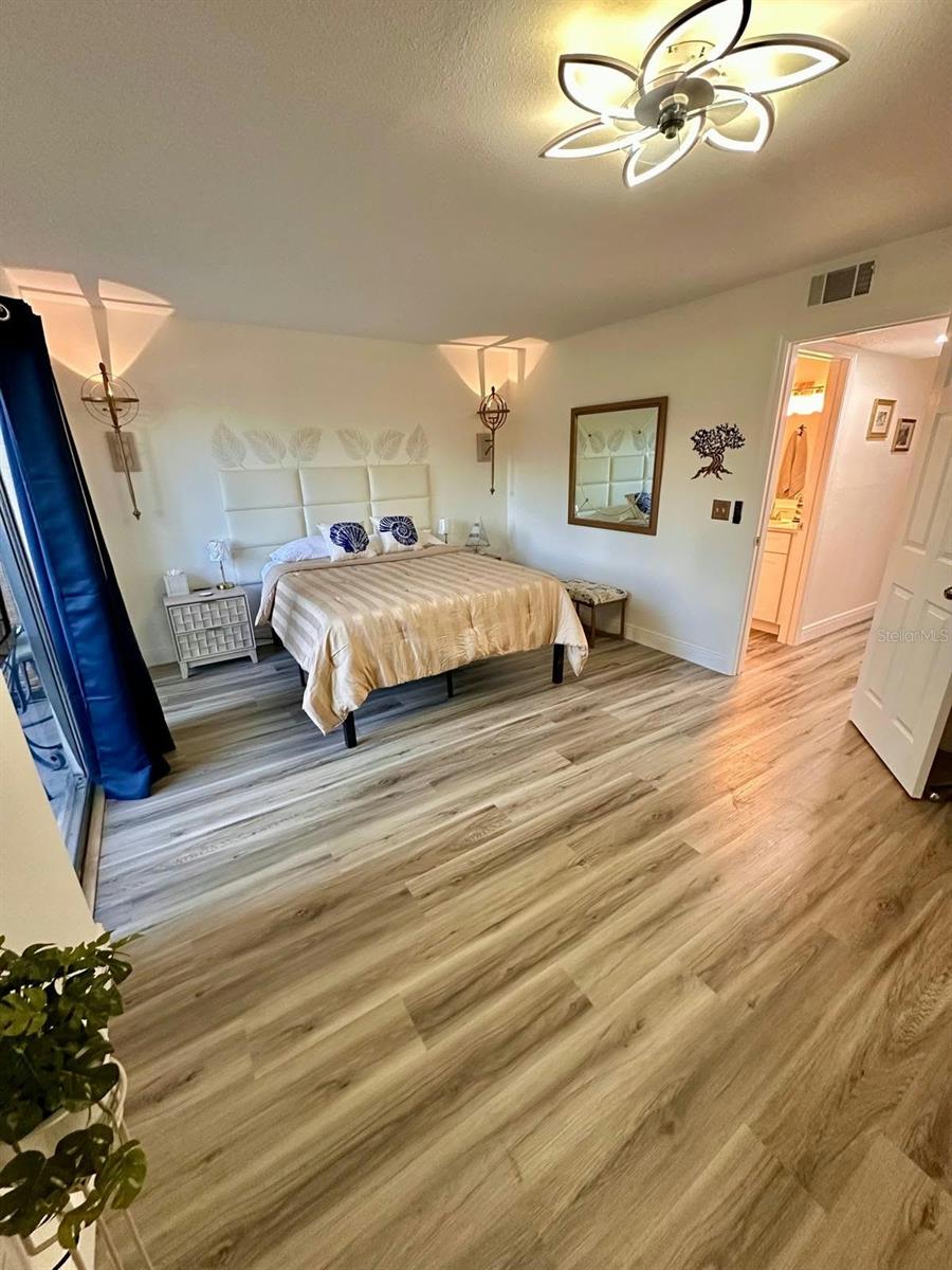 9209 TUDOR DRIVE, #C104, Tampa, FL 33615