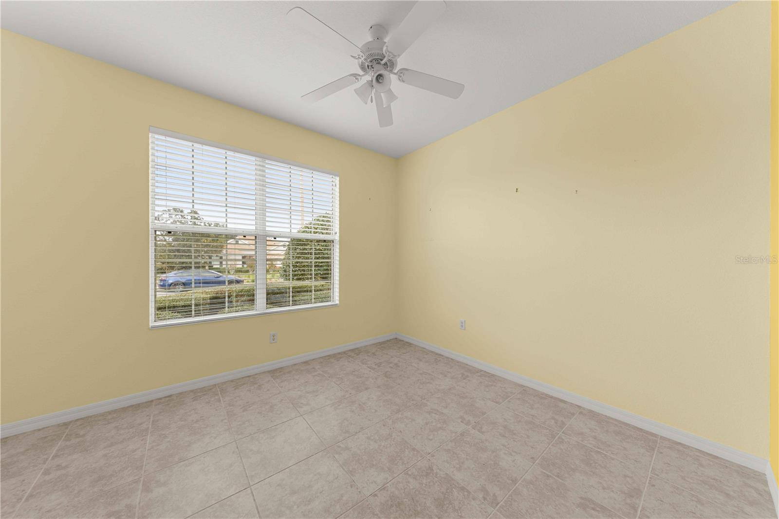 Guest Bedroom-2