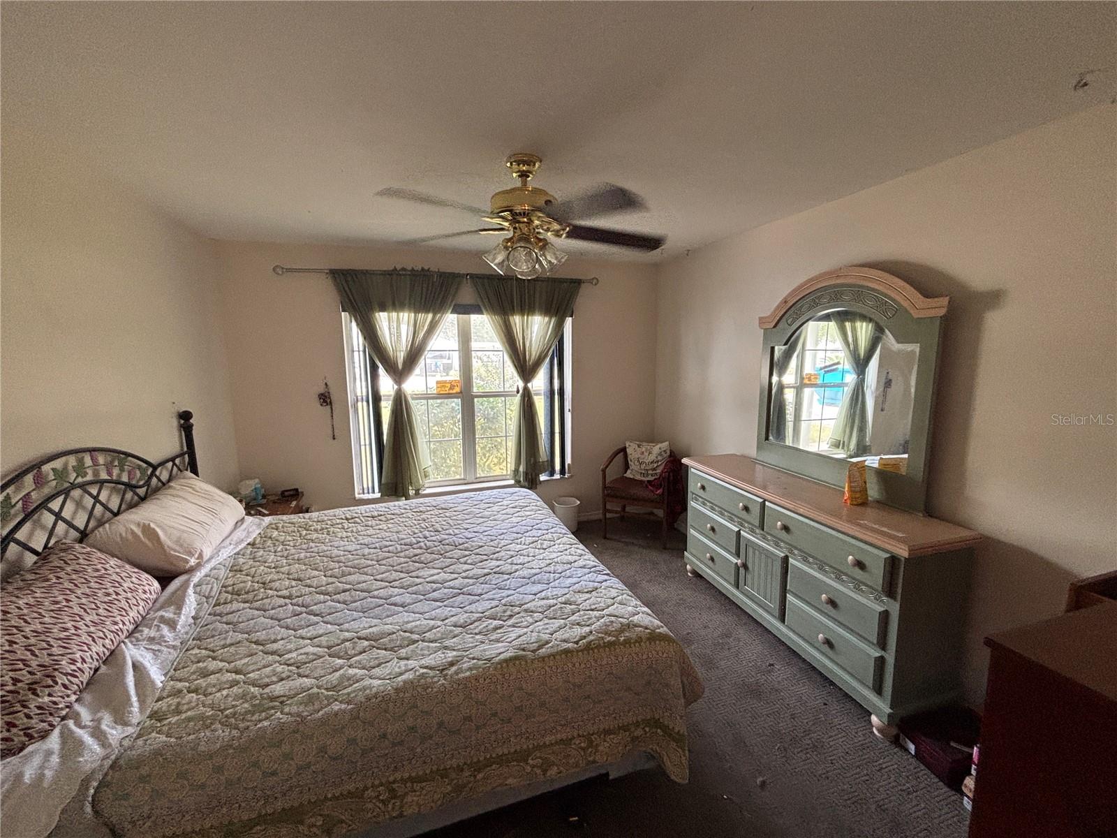 2042 SE 175TH TERRACE, Silver Springs, FL 34488