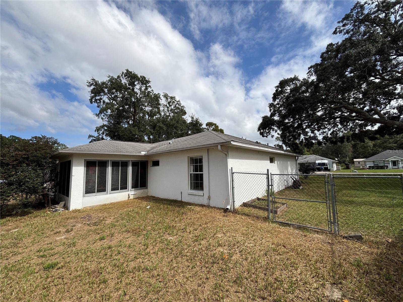 2042 SE 175TH TERRACE, Silver Springs, FL 34488