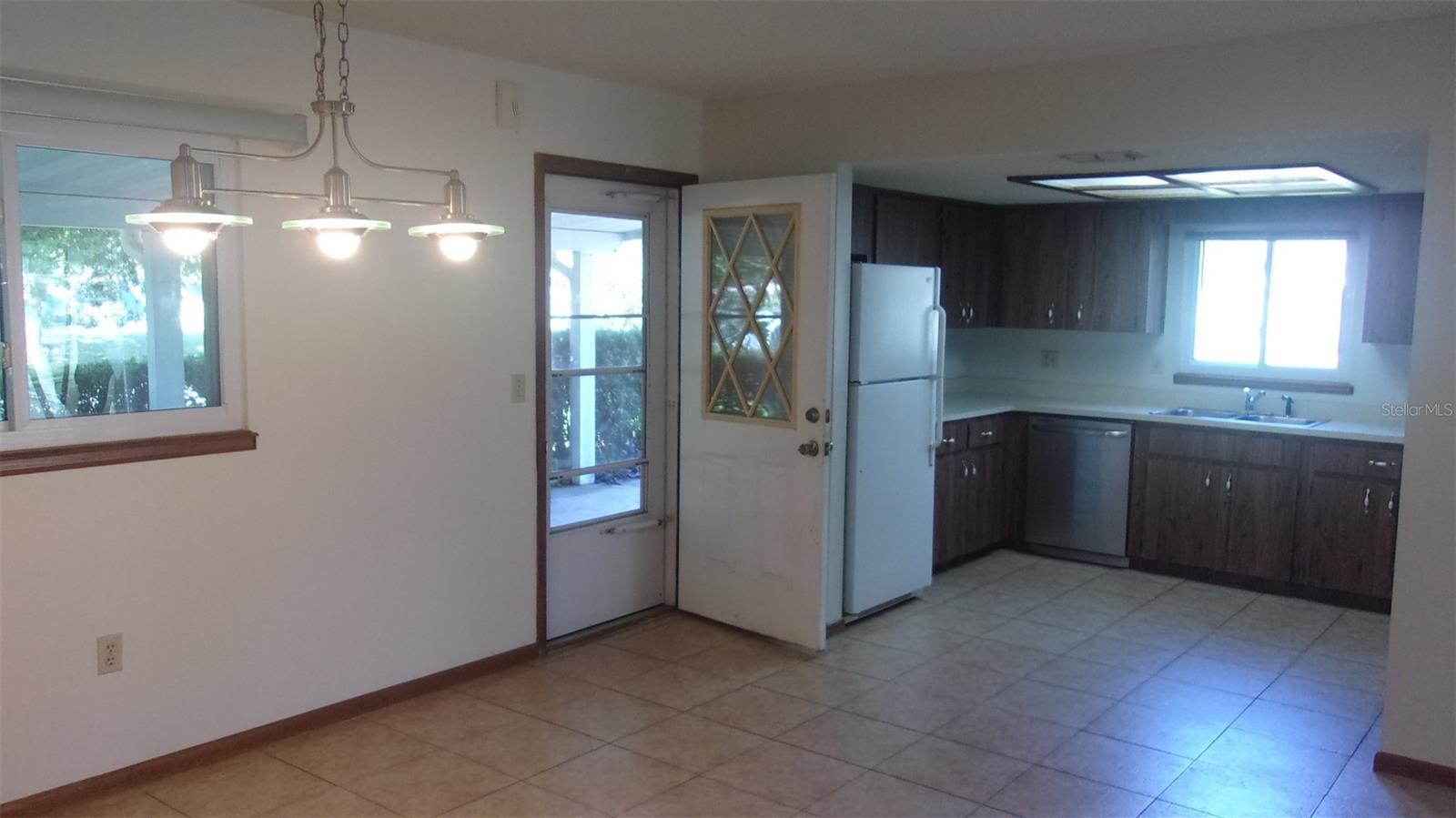 Dining Room to Kitchen Dining Room to Kitchen