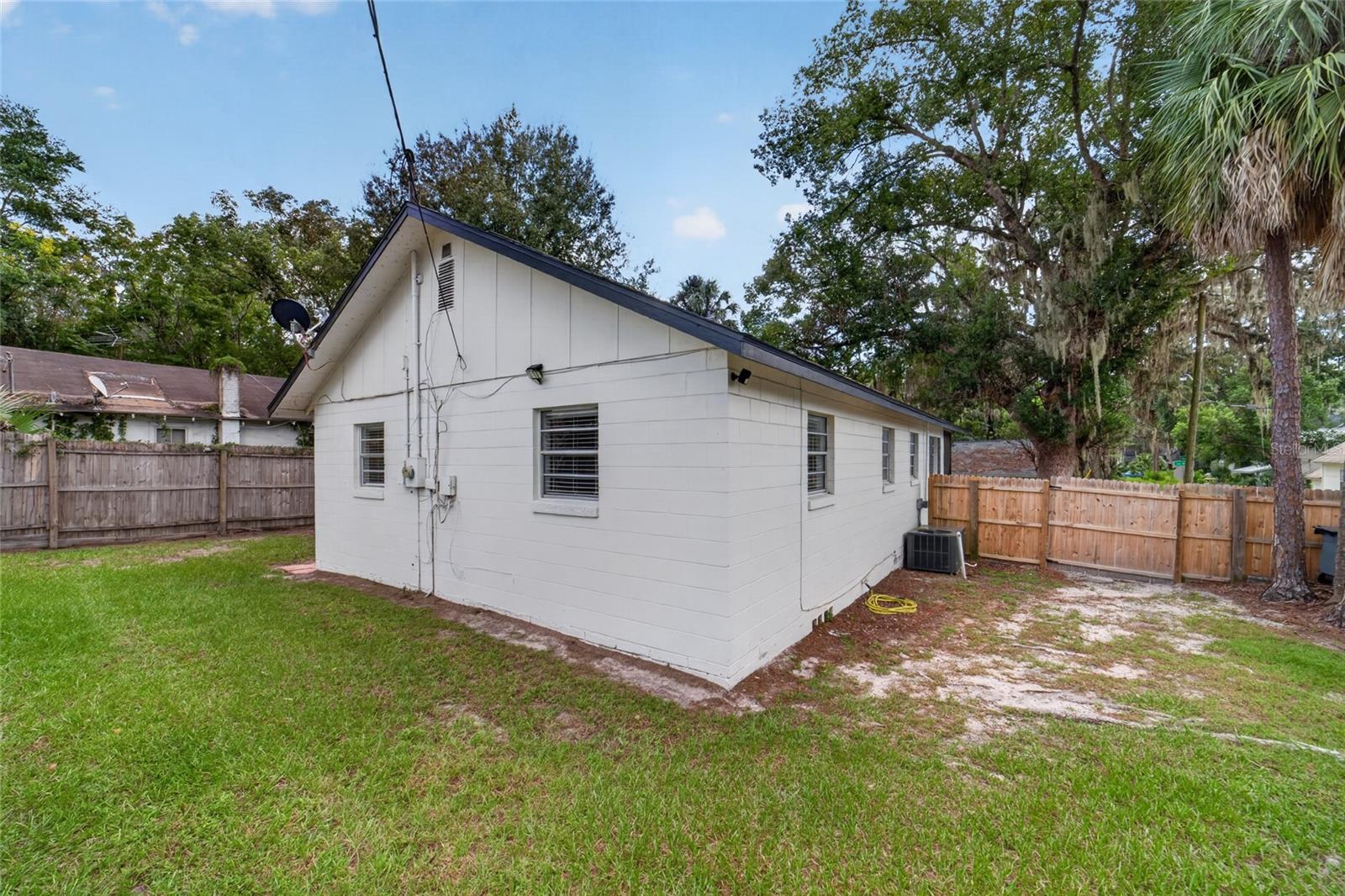 905 NE 4TH STREET, Ocala, FL 34470