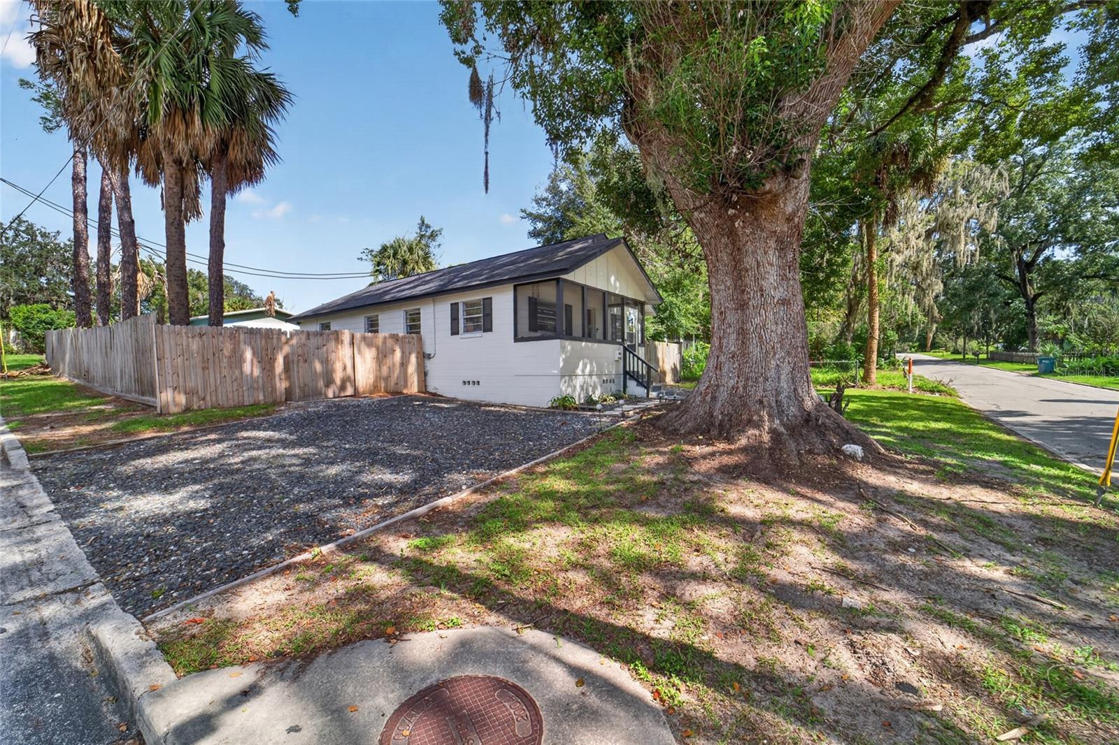 905 NE 4TH STREET, Ocala, FL 34470