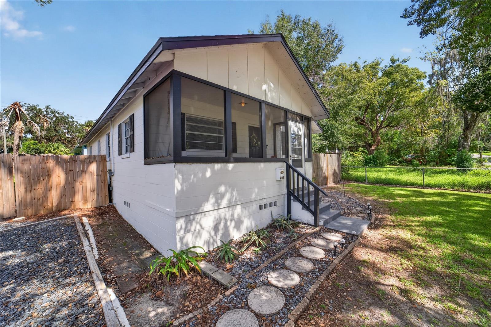 905 NE 4TH STREET, Ocala, FL 34470