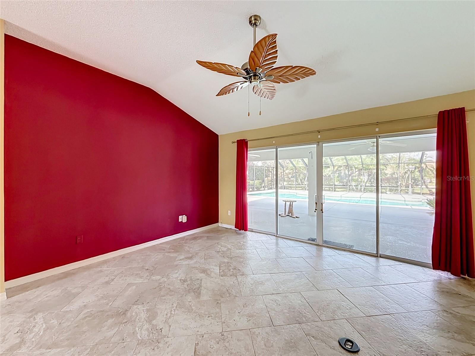 863 CASTLEBERRY CIRCLE, The Villages, FL 32162