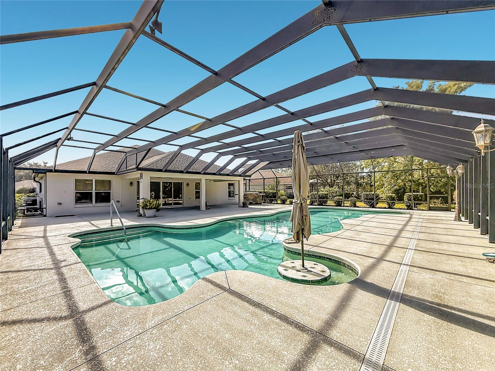 863 CASTLEBERRY CIRCLE, The Villages, FL 32162