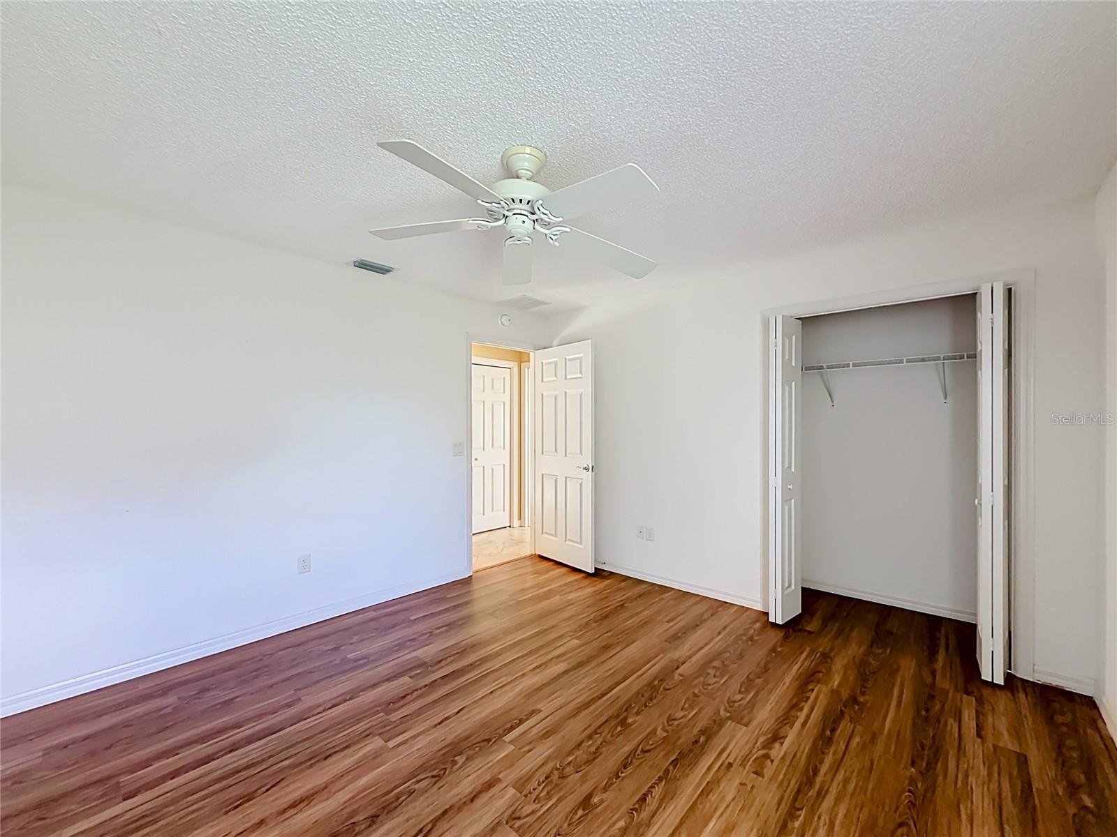 863 CASTLEBERRY CIRCLE, The Villages, FL 32162