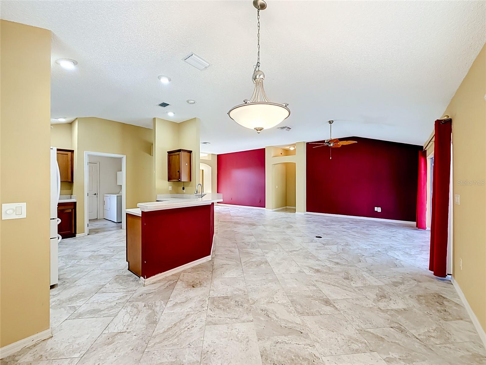 863 CASTLEBERRY CIRCLE, The Villages, FL 32162