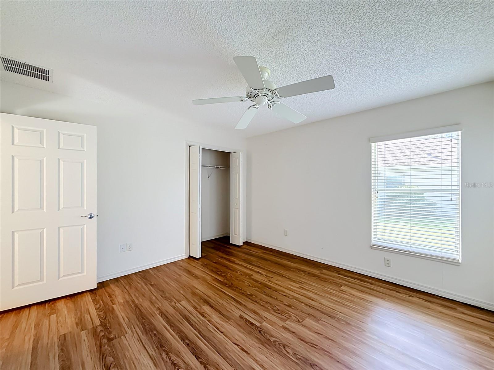 863 CASTLEBERRY CIRCLE, The Villages, FL 32162