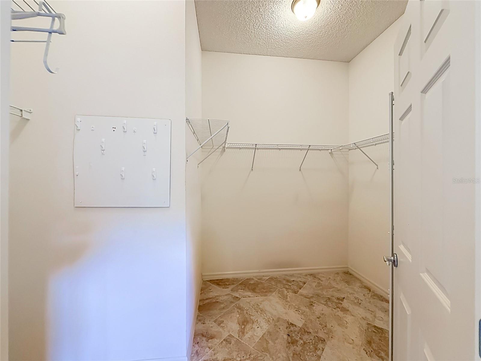 863 CASTLEBERRY CIRCLE, The Villages, FL 32162