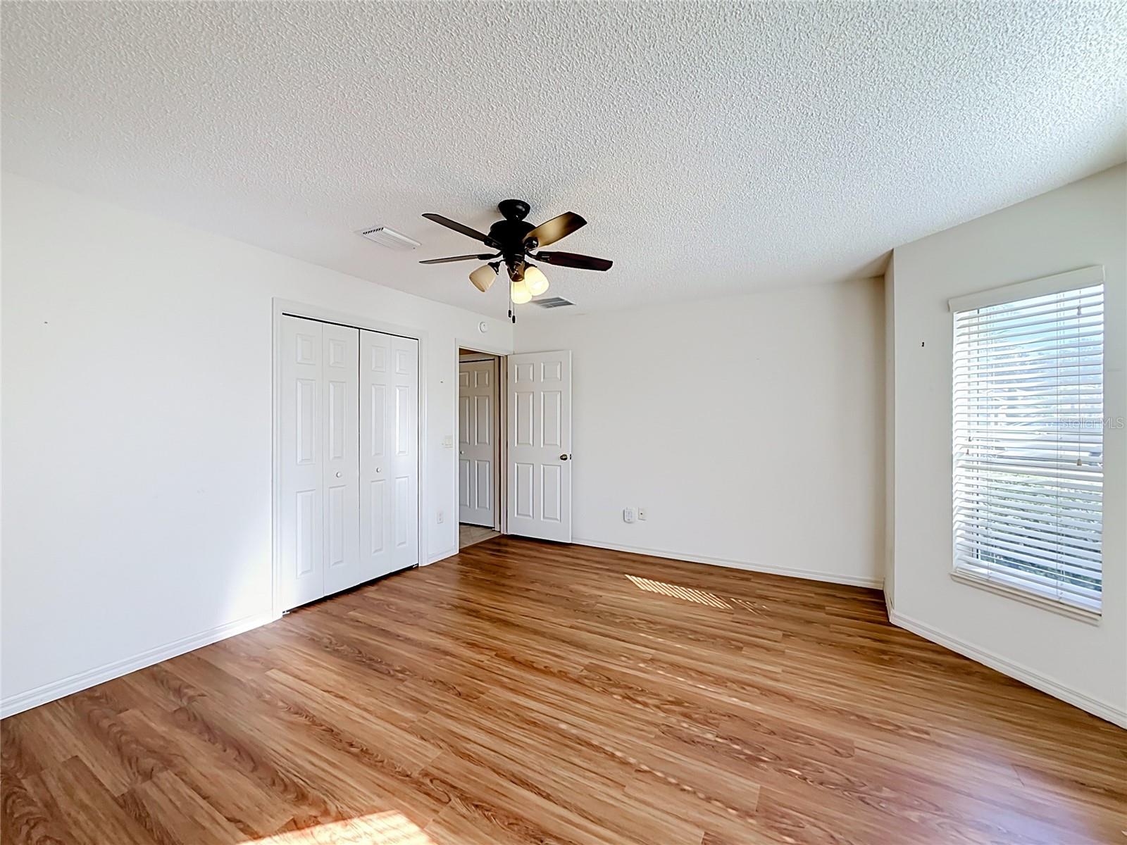 863 CASTLEBERRY CIRCLE, The Villages, FL 32162
