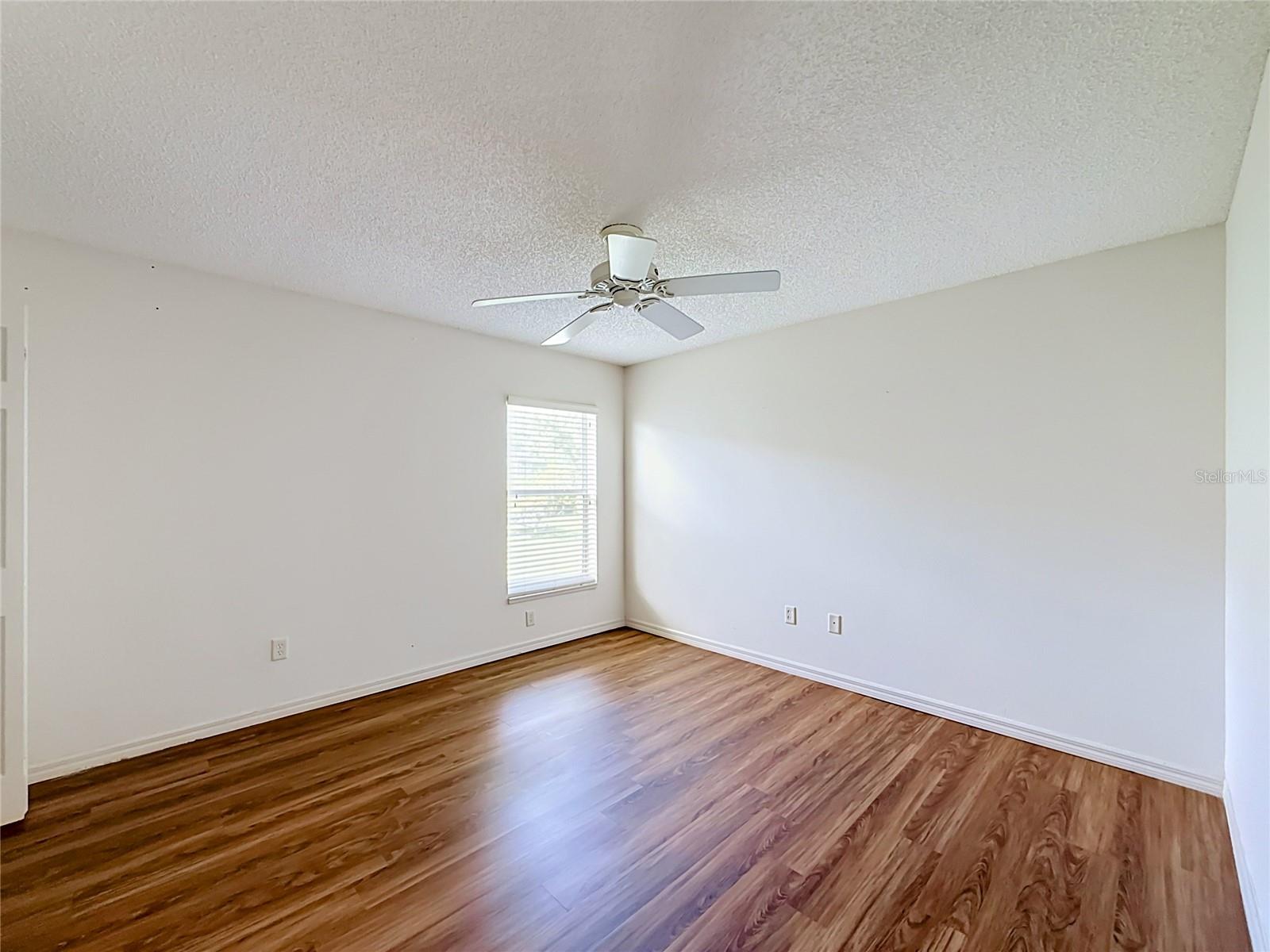 863 CASTLEBERRY CIRCLE, The Villages, FL 32162