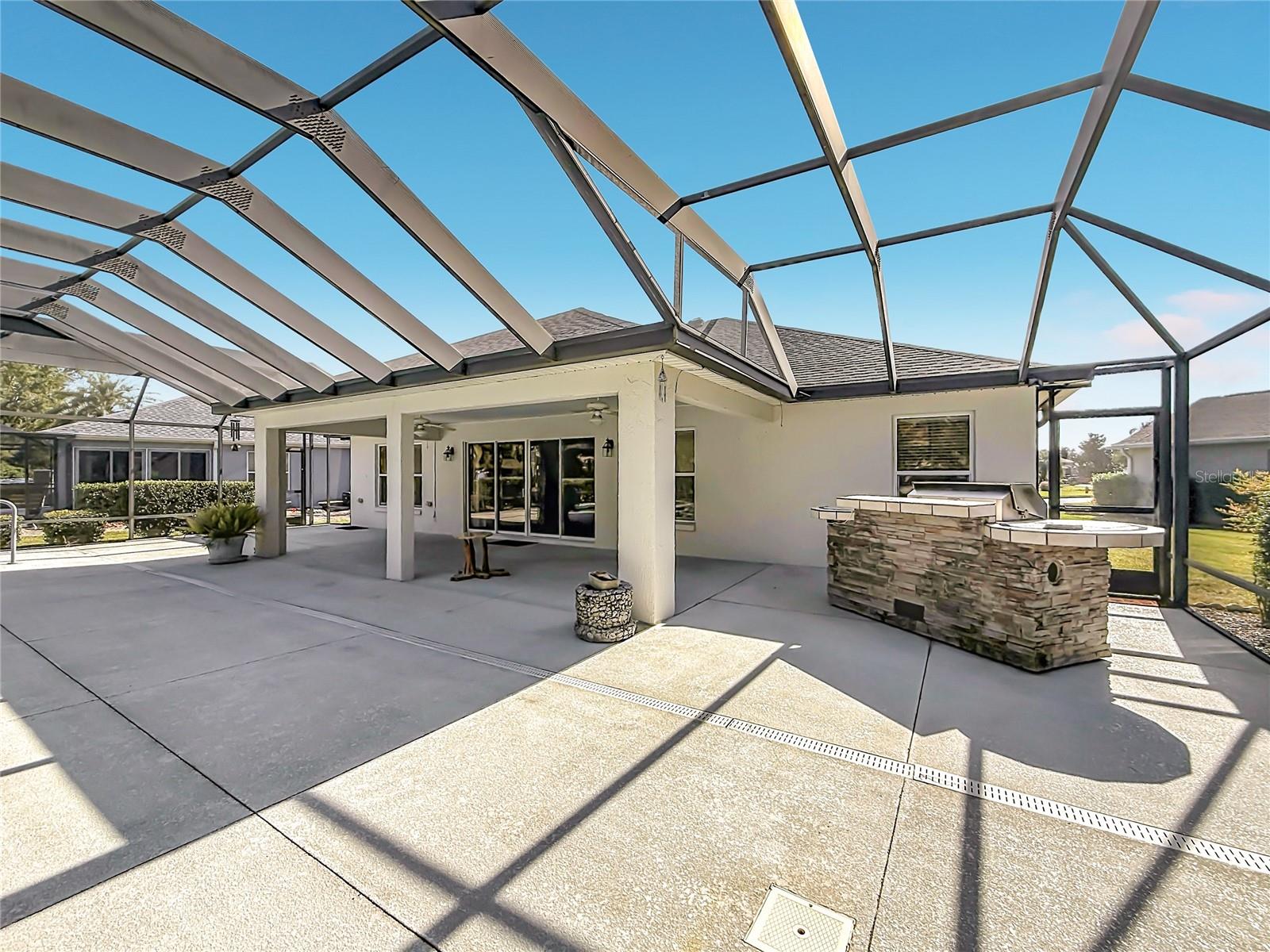 863 CASTLEBERRY CIRCLE, The Villages, FL 32162