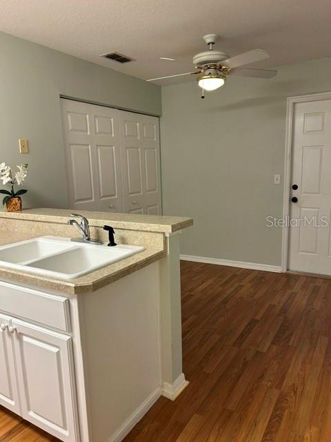 Eat in Kitchen area