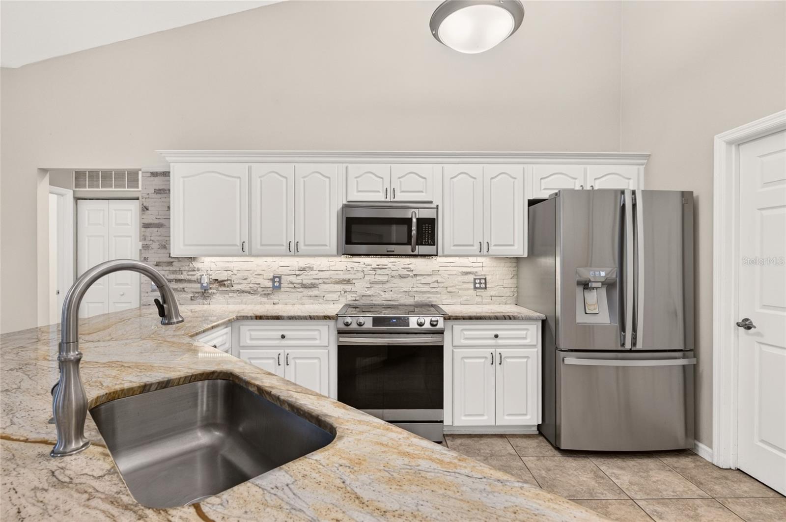 1960 NW 58TH COURT, Ocala, FL 34482
