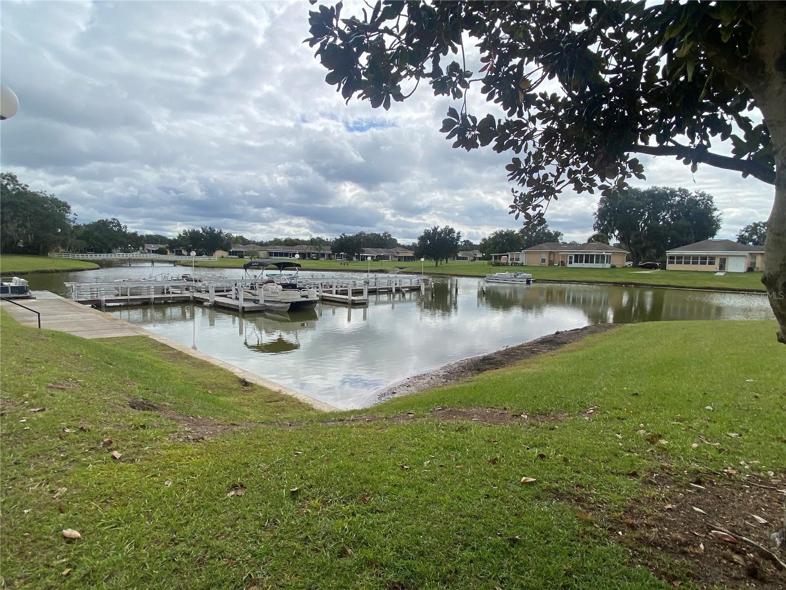 If you enjoy boating or fishing, theres a canal leading from the community to Lake Walk-In-Water, a 4,500-acre lake famous for great fishing.