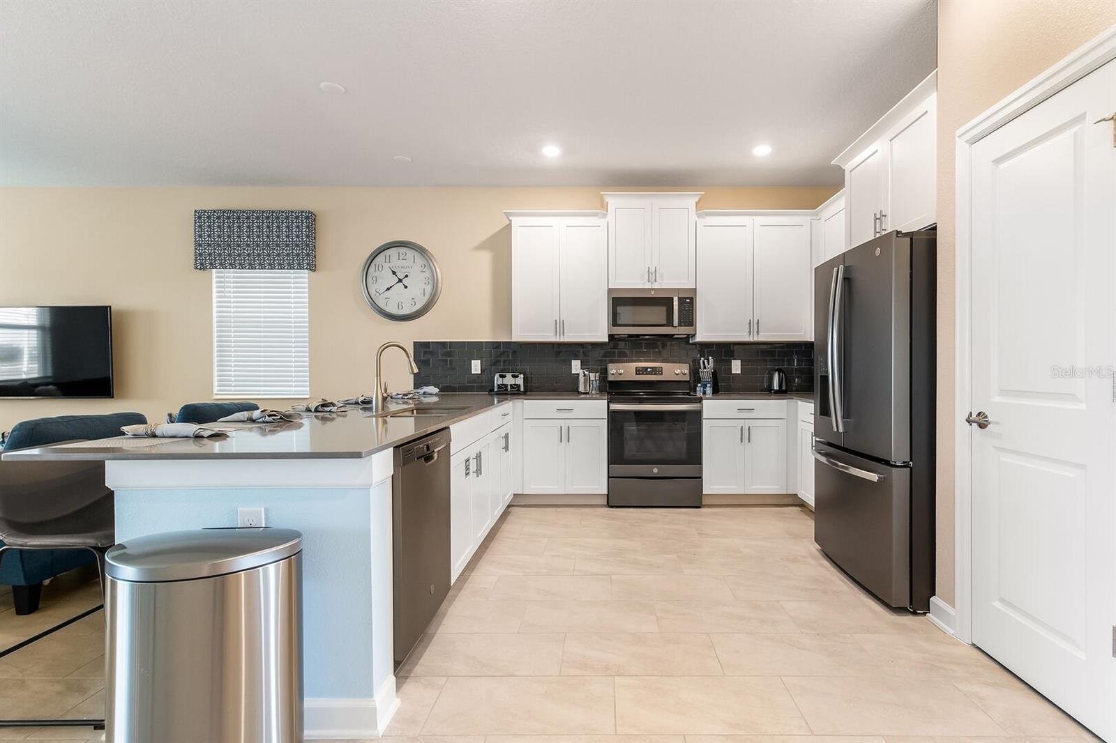 9012 SOMMERSET HILLS DRIVE, Davenport, FL 33896