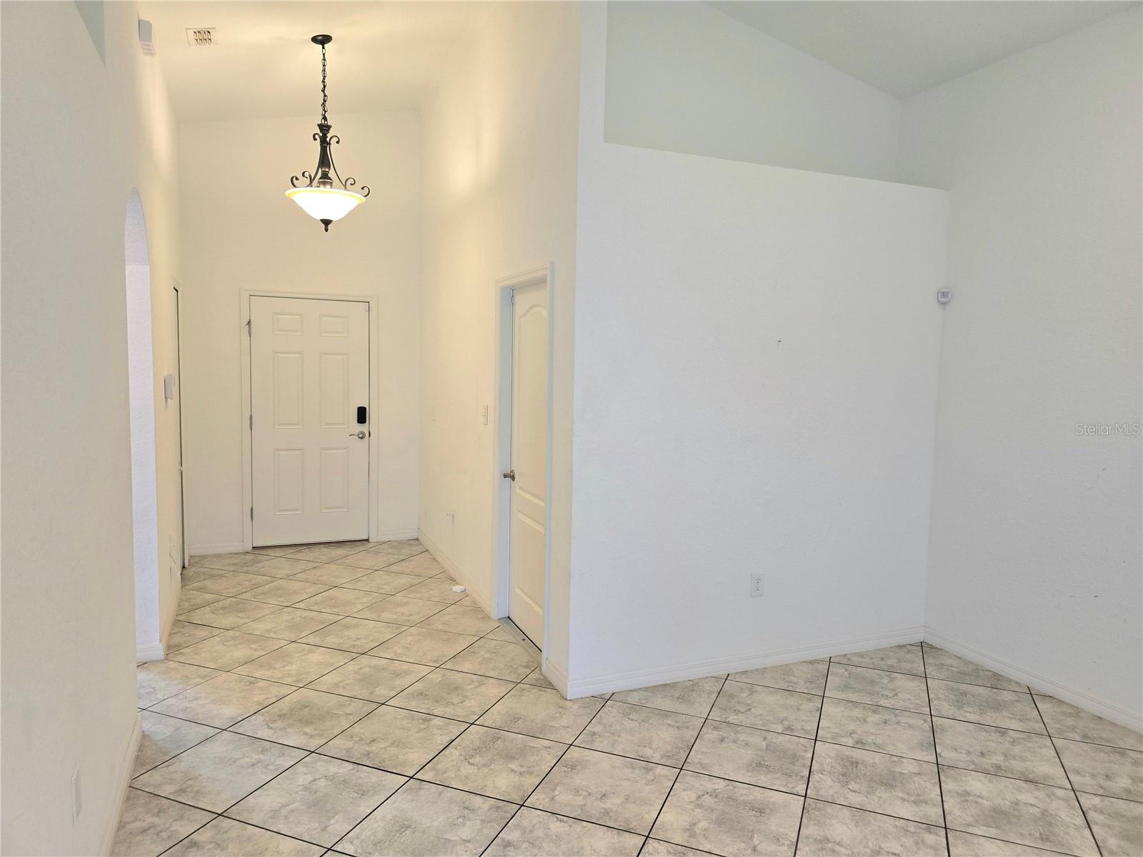 326 DINNER LAKE COURT, Lake Wales, FL 33859