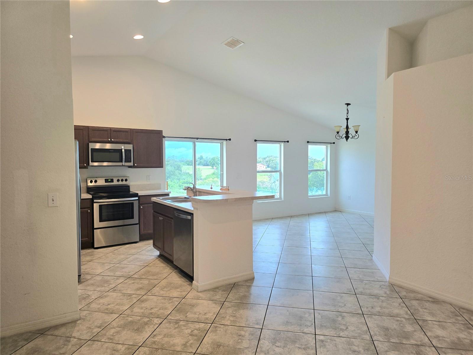 326 DINNER LAKE COURT, Lake Wales, FL 33859