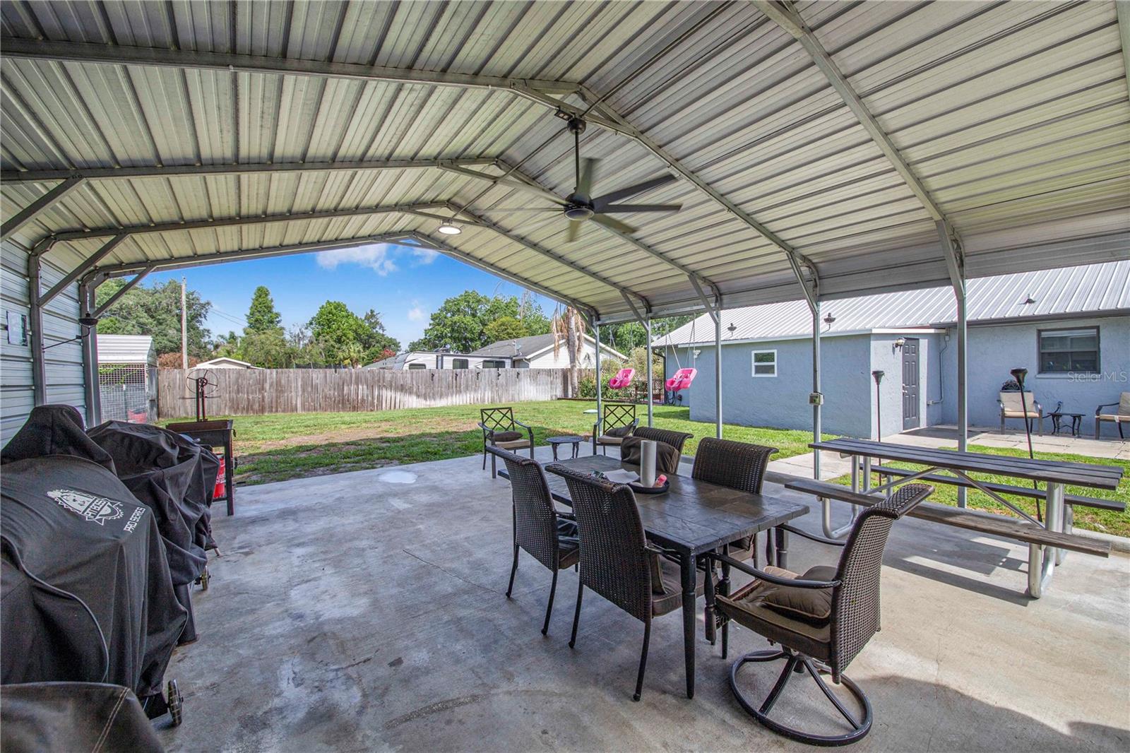 2426 VIEW WAY, Lakeland, FL 33810