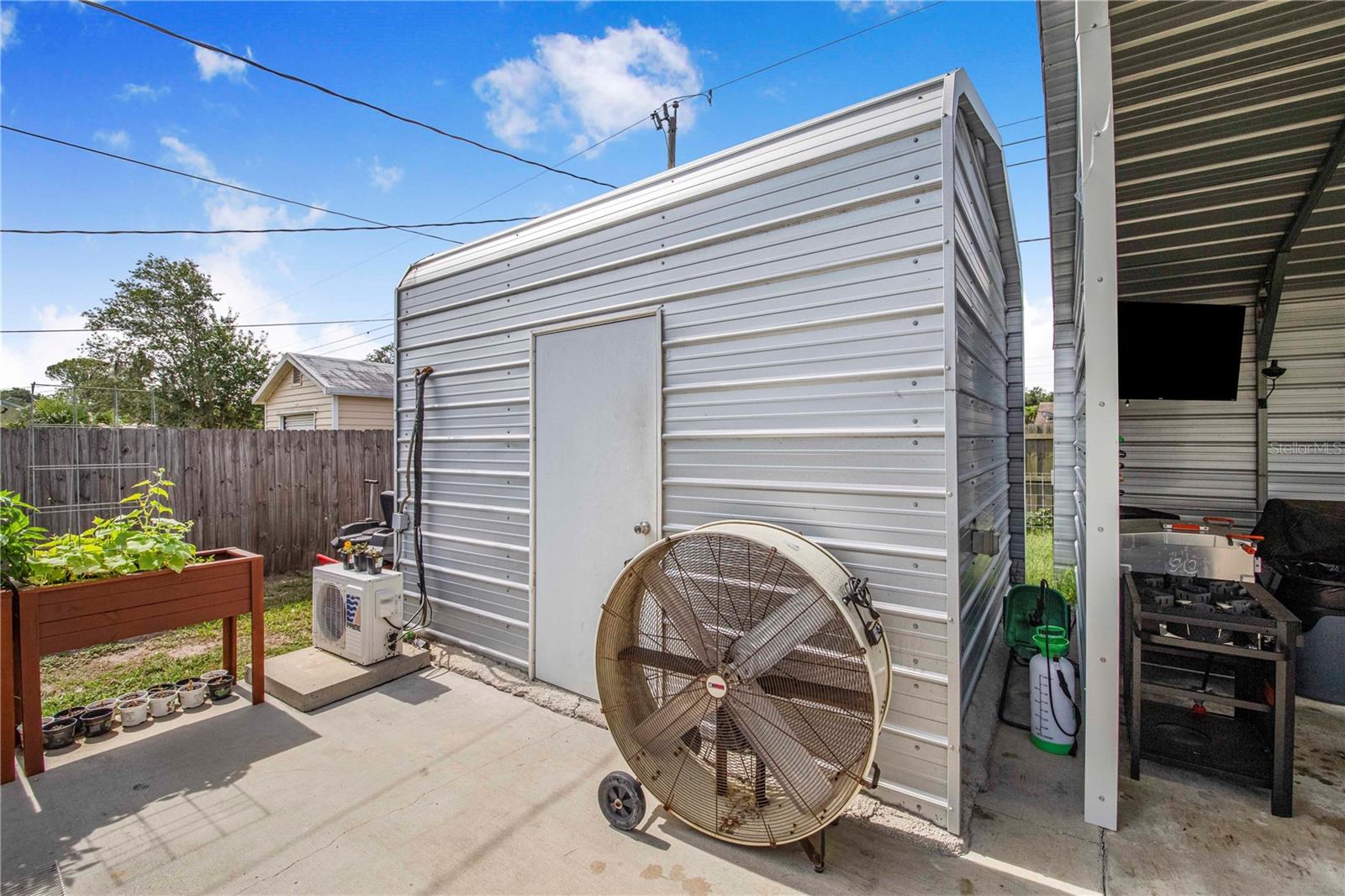Shed