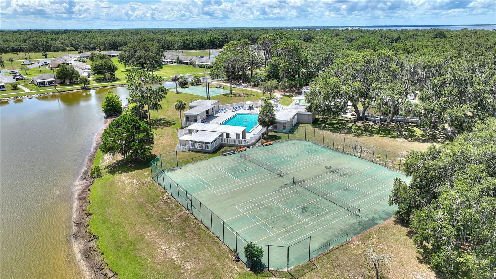 2637 CLUB CIRCLE, Lake Wales, FL 33854