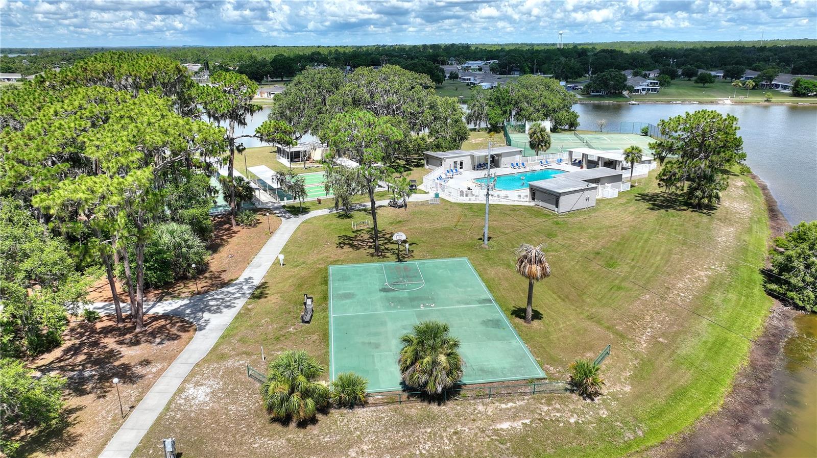 2637 CLUB CIRCLE, Lake Wales, FL 33854