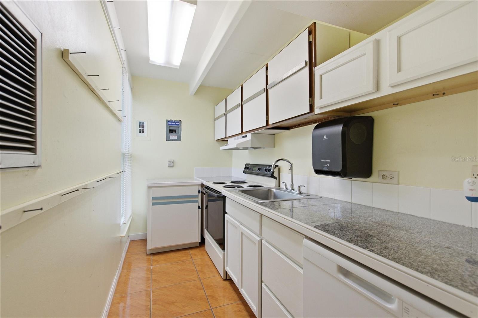 2637 CLUB CIRCLE, Lake Wales, FL 33854 2637 CLUB CIRCLE, Lake Wales, FL 33854