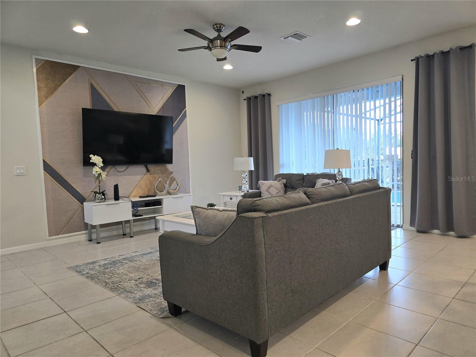 2462 DUBAI STREET, Kissimmee, FL 34747