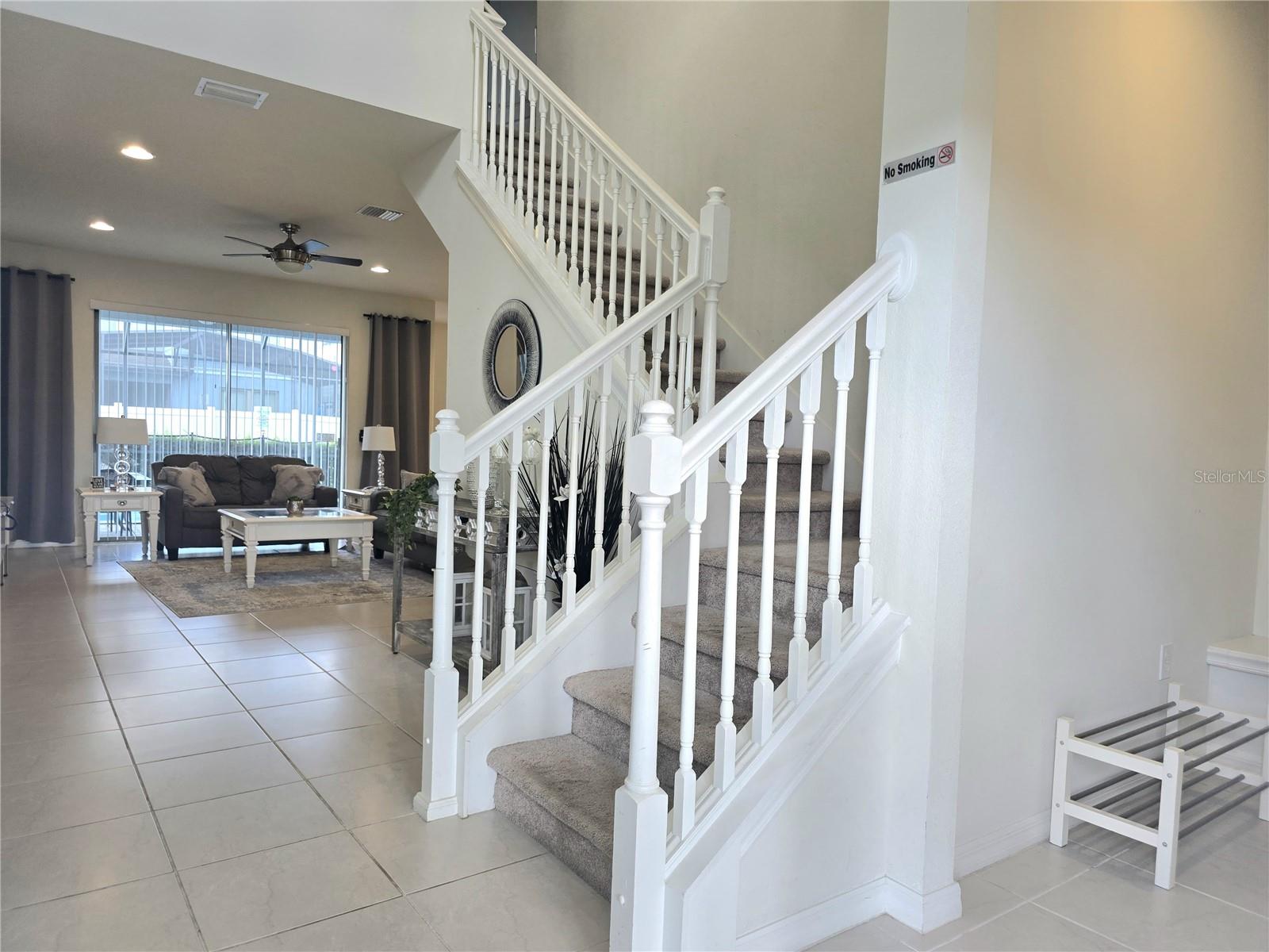 Foyer Foyer