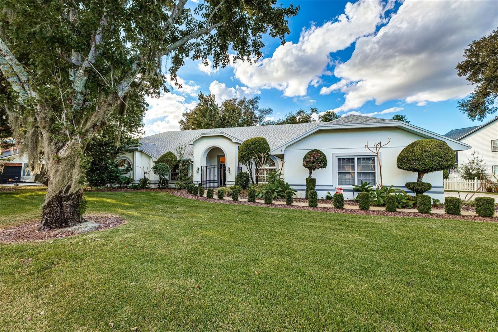 725 HERITAGE DRIVE NE, Winter Haven, FL 33881 725 HERITAGE DRIVE NE, Winter Haven, FL 33881