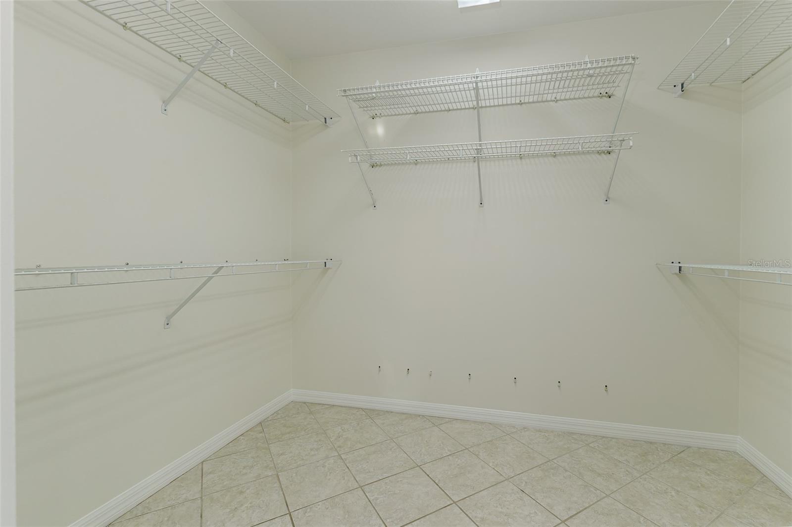 725 HERITAGE DRIVE NE, Winter Haven, FL 33881