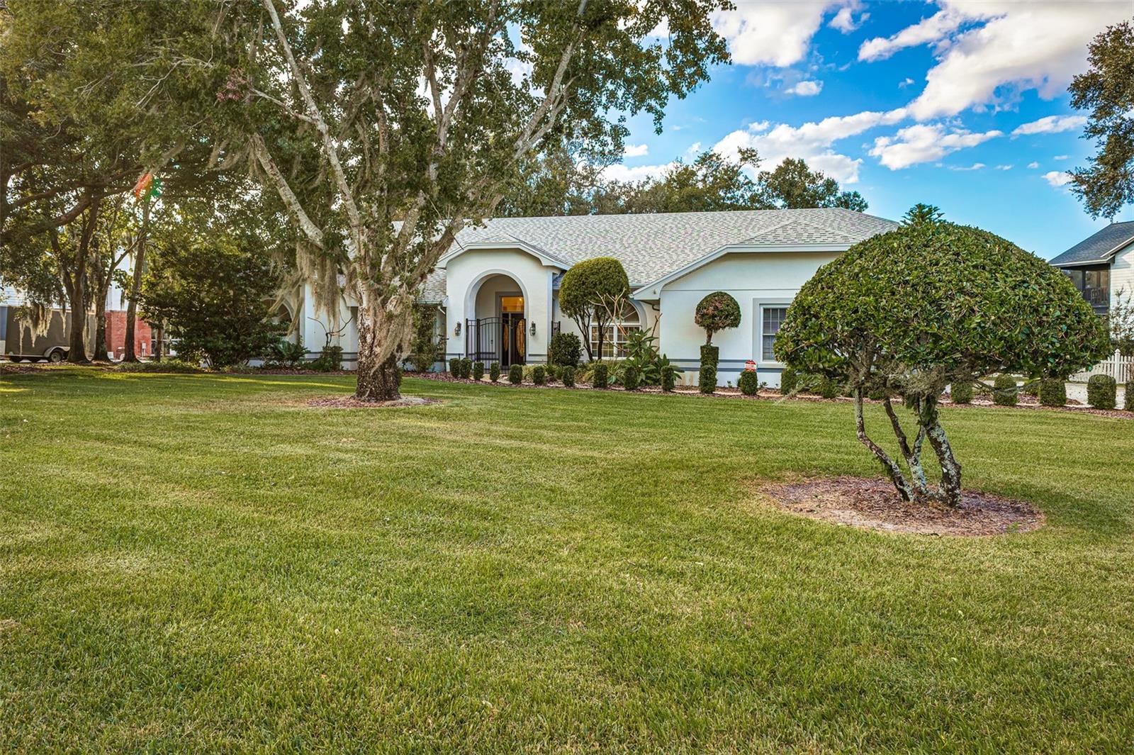 725 HERITAGE DRIVE NE, Winter Haven, FL 33881