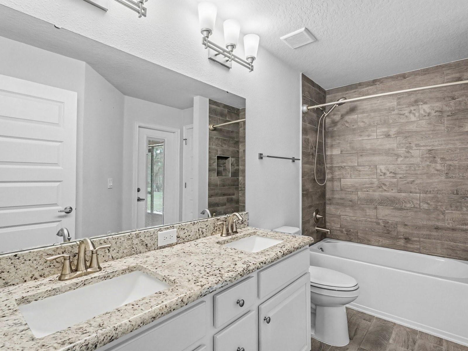 466 LAKE VISTA DRIVE, Auburndale, FL 33823