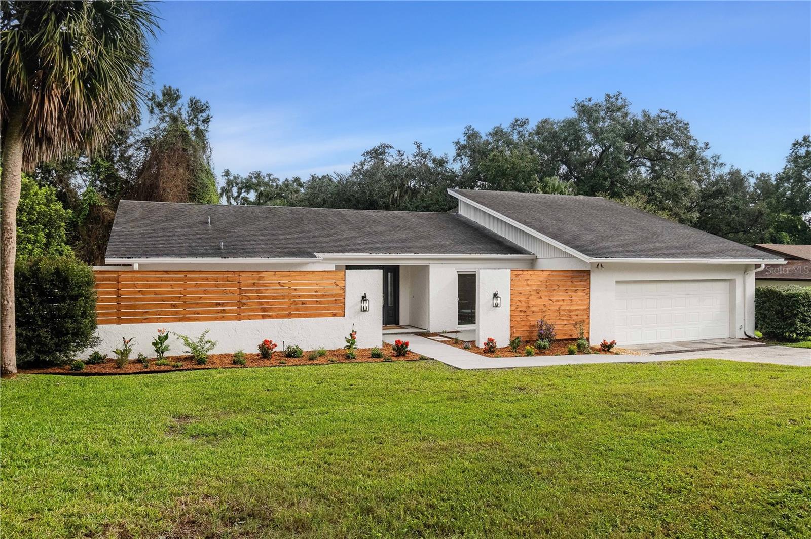 832 BROOKWOOD DRIVE, Lakeland, FL 33813