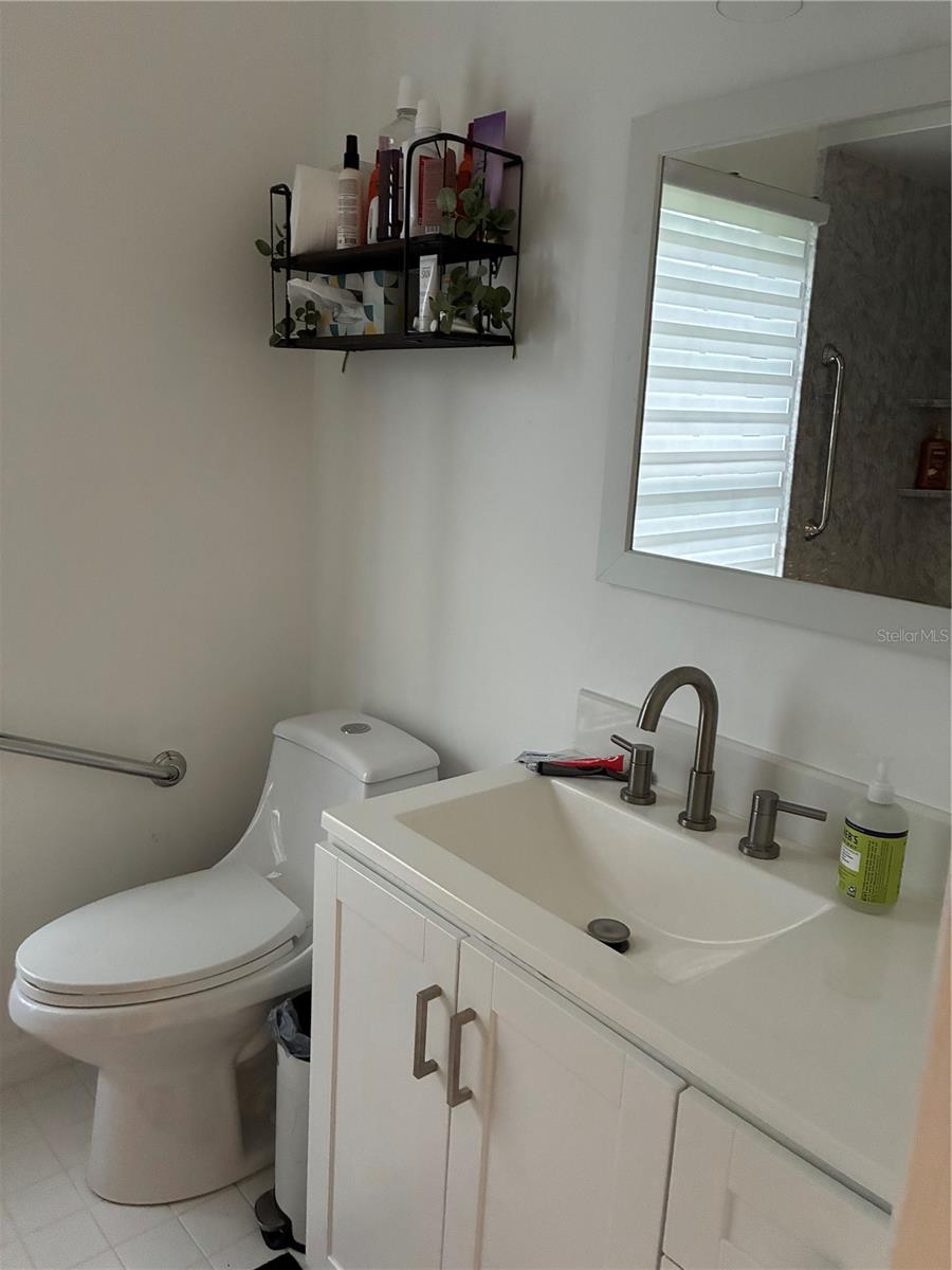 MENS SINK