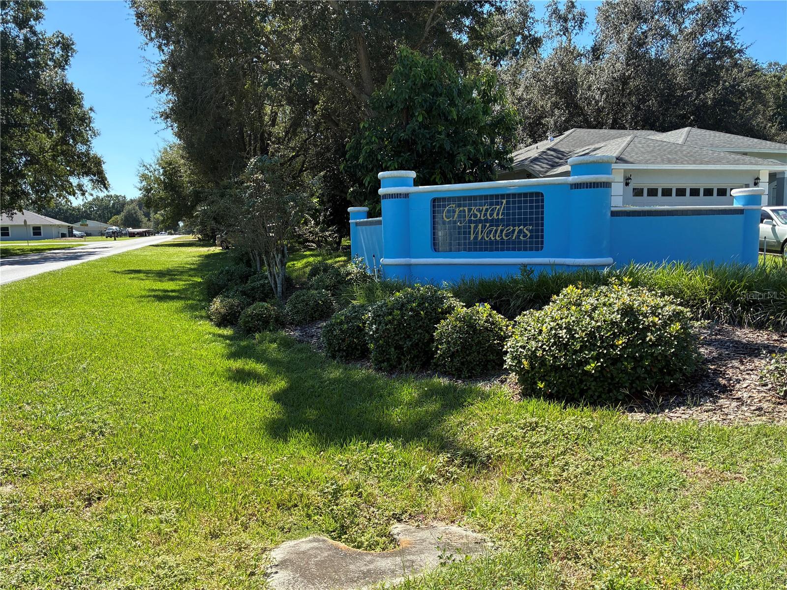 ENTRANCE OF COMMUNITY