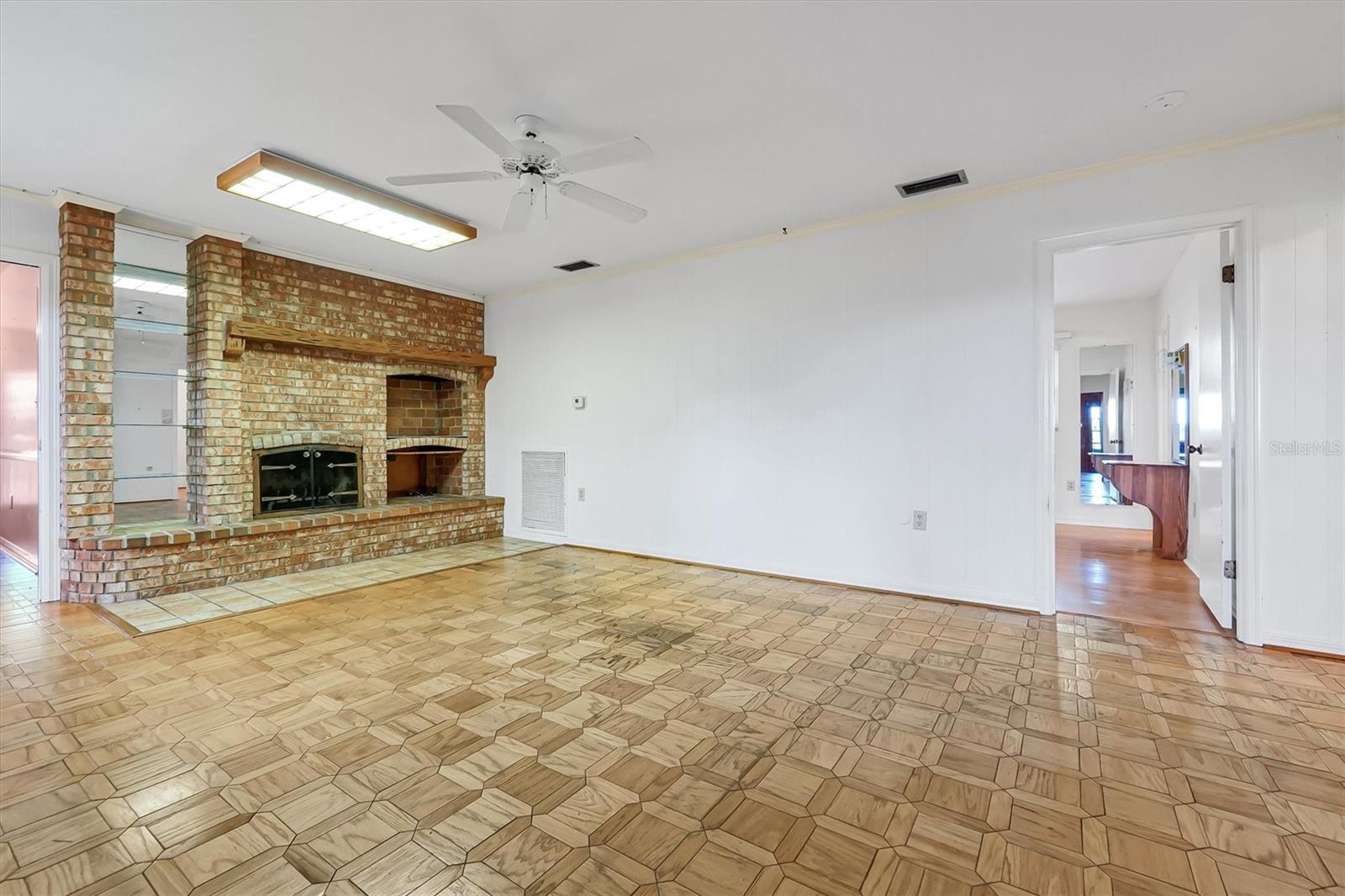 1400 AVENUE D NE, Winter Haven, FL 33881