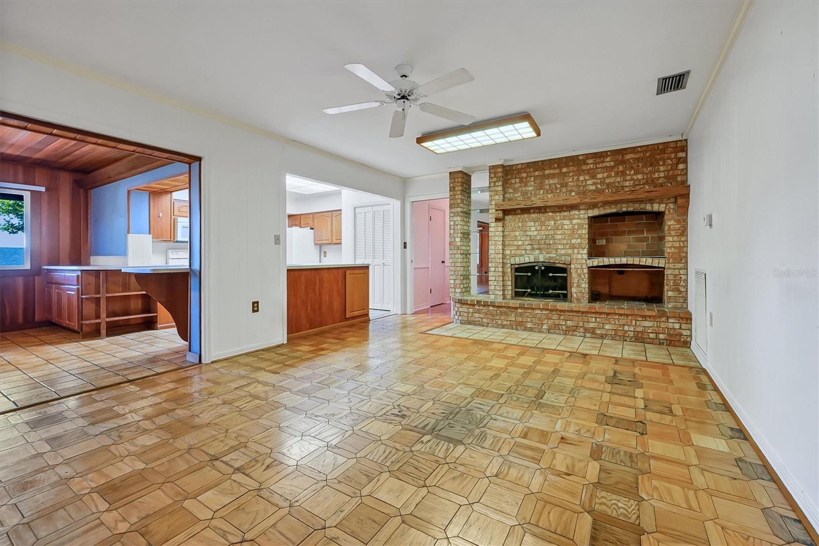 1400 AVENUE D NE, Winter Haven, FL 33881