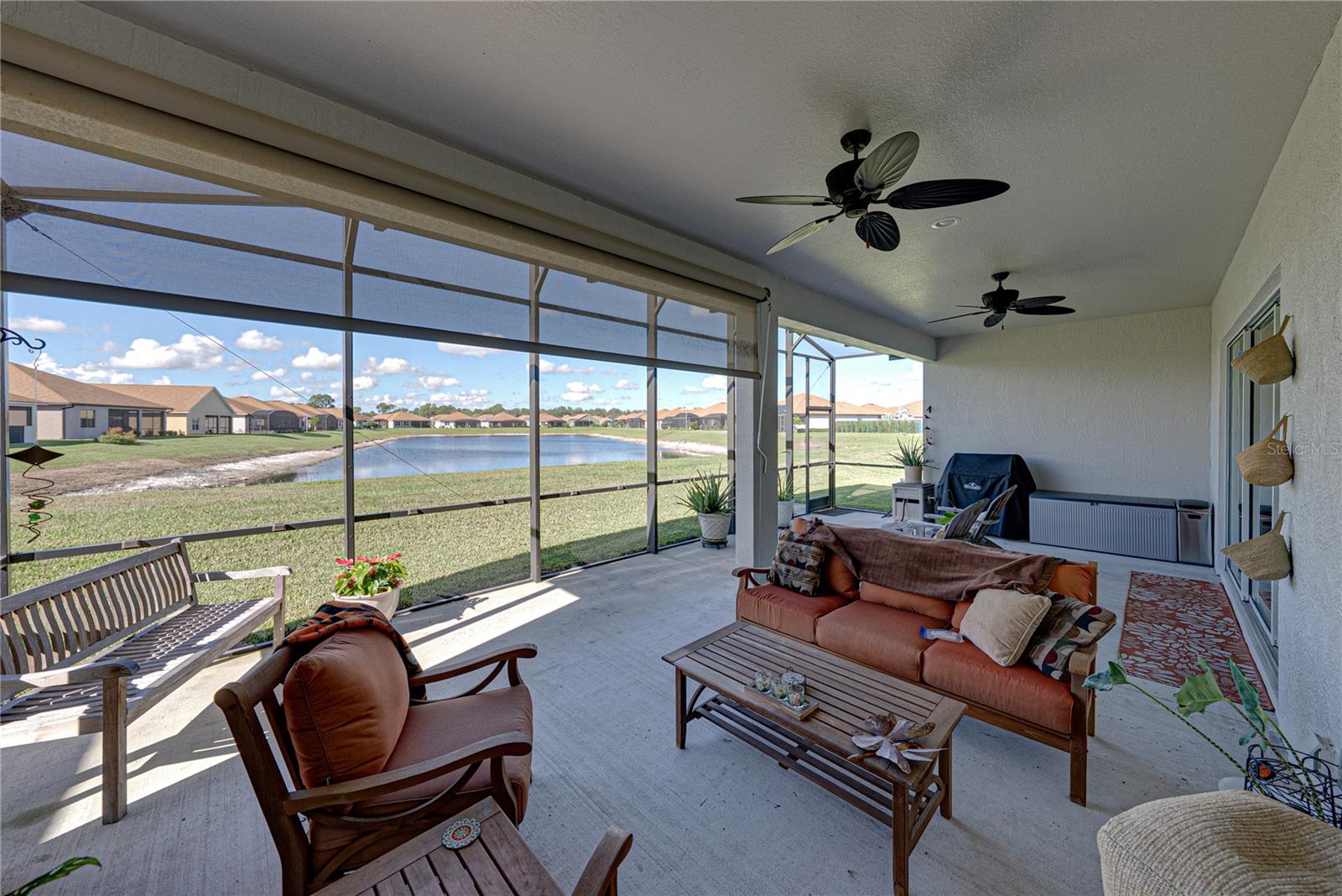 Extended, screened veranda