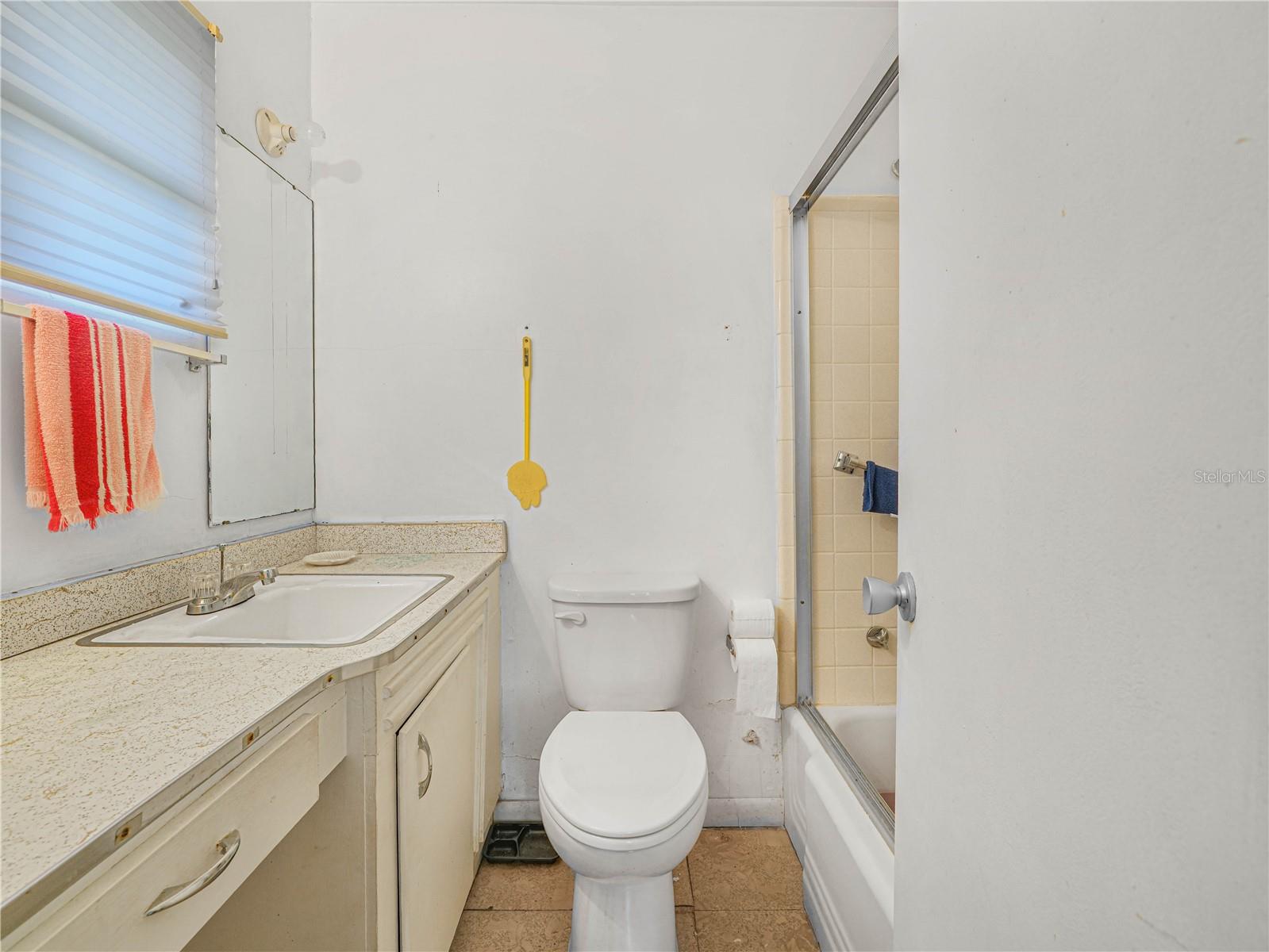 Bathroom in Corner Bedroom, tub with shower