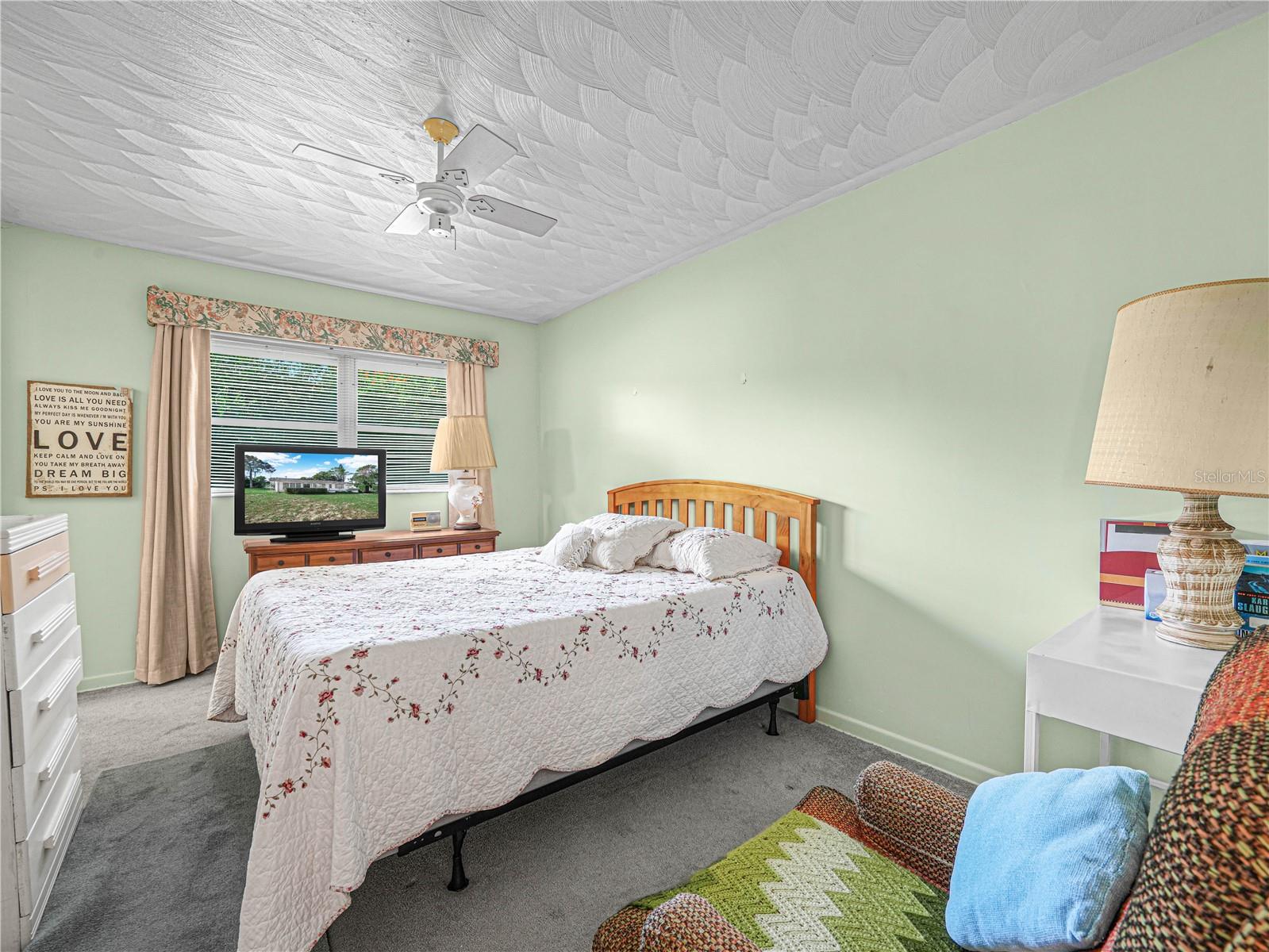 Middle Bedroom